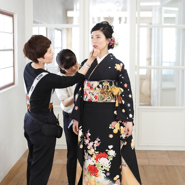 七五三着付け 成人式着付け 出張着付け 七五三撮影 成人式撮影 着付け教室 着付けスクール 七五三 成人式 お宮参り 一般着付 卒業式 和装婚礼 アントワープドレッシング Antwerp Dressing 渋谷区